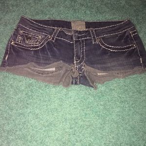 La idol bought in Miami worn twice size md..